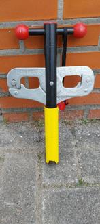Antidiefstal beugel voor auto of mobilhome, Ophalen, Gebruikt