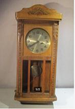 Belle horloge murale ancienne en bois avec pendule et clé 84, Antiquités & Art, Enlèvement ou Envoi