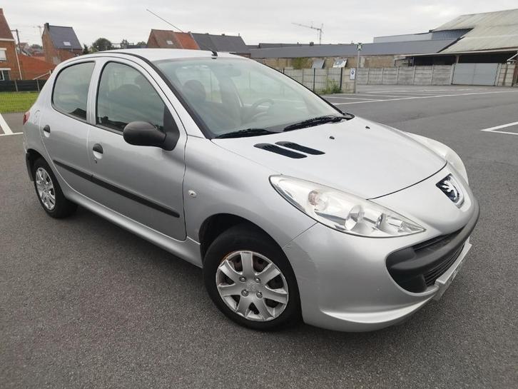 peugeot 206 + benzine, Auto's, Peugeot, Bedrijf, Te koop, Benzine, Euro 4, Stadsauto, 5 deurs, Handgeschakeld, Zilver of Grijs