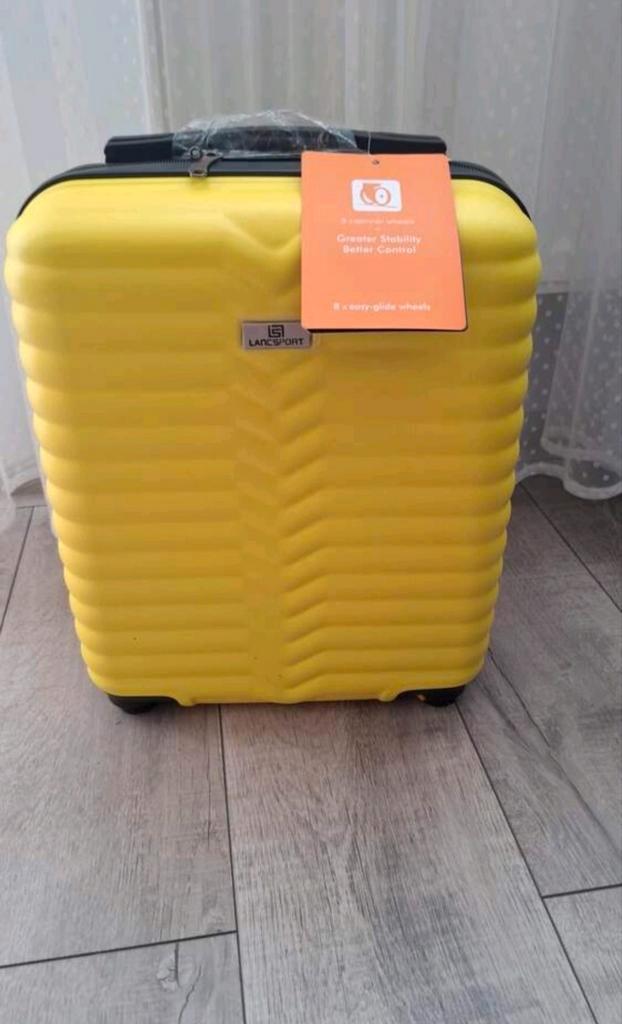 Kleine koffer 40  30  20 cm, Handtassen en Accessoires, Koffers, Nieuw, Minder dan 50 cm, Minder dan 35 cm, Slot, Uitschuifbare handgreep