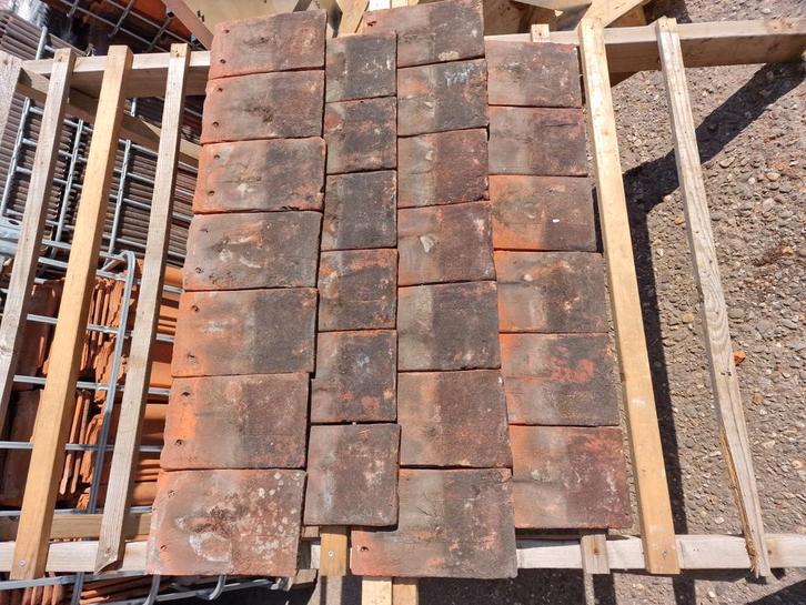 Bourgondische tegelpannen - diverse loten, Doe-het-zelf en Bouw, Dakpannen en Dakbedekking, Zo goed als nieuw, Blauw, Ophalen of Verzenden