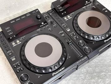 2 Pioneer CDJ 900 met flightcases en kabels, Enlèvement, Comme neuf, Pioneer