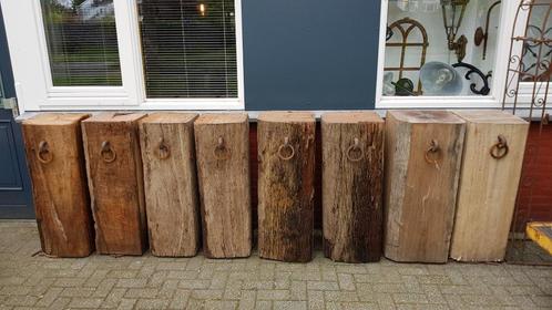 Oude hardhouten zuilen meerpalen kunstwerk vaas beeld, Tuin en Terras, Tuinbeelden, Zo goed als nieuw, Overige typen, Metaal, Ophalen of Verzenden