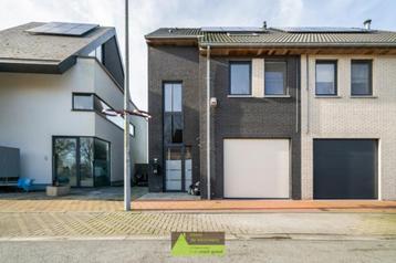Te koop Nieuwpoort halfopen bebouwing beschikbaar voor biedingen
