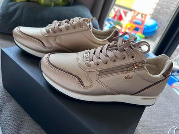 Mexx sneakers beschikbaar voor biedingen