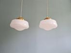 Paar Art Deco hangers in kegelvormig wit opaline, Antiek en Kunst, Antiek | Verlichting, Ophalen of Verzenden