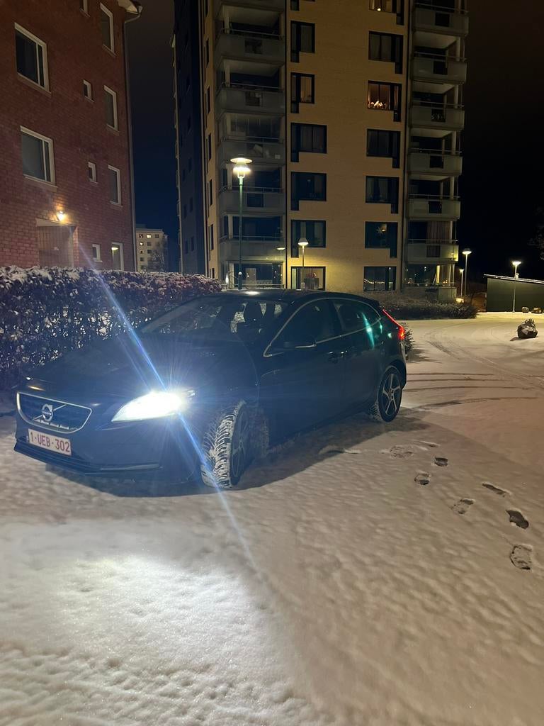 Volvo v40 t3 2.0, Auto's, Volvo, Bedrijf, V40, ABS, Bluetooth, Boordcomputer, Centrale vergrendeling, Climate control, Electronic Stability Program (ESP)