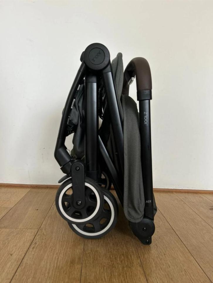 Buggy Joolz Aer, Kinderen en Baby's, Buggy's, Zo goed als nieuw, Regenhoes, Verstelbare rugleuning, Zonnekap, Ophalen