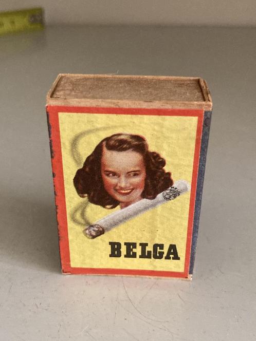 Vintage doosje Belga Dame lucifers, Verzamelen, Rookartikelen, Aanstekers en Luciferdoosjes, Gebruikt, Ophalen of Verzenden