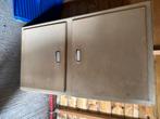 Stevige vintage kast met 2 deuren., Ophalen, Gebruikt