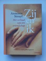 Zij en ik. Het verhaal van een vriendschap., Ophalen of Verzenden, Zo goed als nieuw, Annemie Struyf