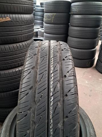 21575r16c 215 75 r16c 215/75/r16c UNIROVAL avec montage, Enlèvement ou Envoi