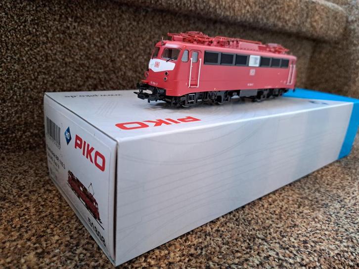 Piko BR 110 (51808), Hobby en Vrije tijd, Modeltreinen | H0, Zo goed als nieuw, Locomotief, Gelijkstroom, Piko, Analoog, Ophalen of Verzenden