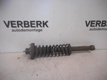 VEERPOOT RECHTS ACHTER Volvo S40 (VS) (01-1995/12-2004) beschikbaar voor biedingen