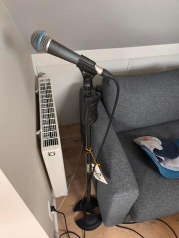 Micro Shure Beta58a + pied Hercules, Enlèvement, Comme neuf