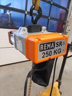 Palan électrique à chaîne Rema SR 250KG 400V 3m NOUVEAU, Bricolage & Construction, Treuils et Palans, Enlèvement ou Envoi, Électrique