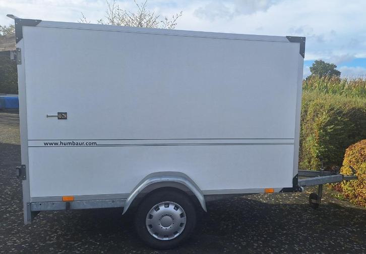 HUMBAUER GESLOTEN AANHANGWAGEN 750 KG, Auto diversen, Aanhangers en Bagagewagens, Zo goed als nieuw, Ophalen