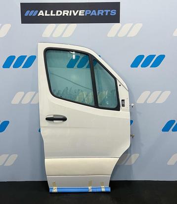 Mercedes Sprinter W907 Voorportier rechts wit A9107203100 beschikbaar voor biedingen