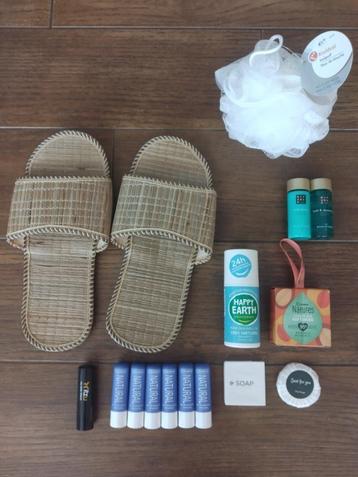 Verzorgingsproducten / badkamerset: Rituals, Happy Earth,... beschikbaar voor biedingen