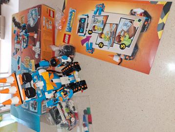 Lego Boost set 17101 " build code play" beschikbaar voor biedingen