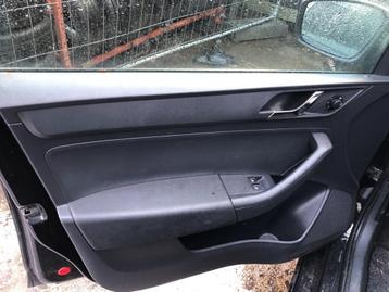 RAAMSCHAKELAAR Skoda Rapid (01-2012/12-2019) (5JB959858BWHS) beschikbaar voor biedingen