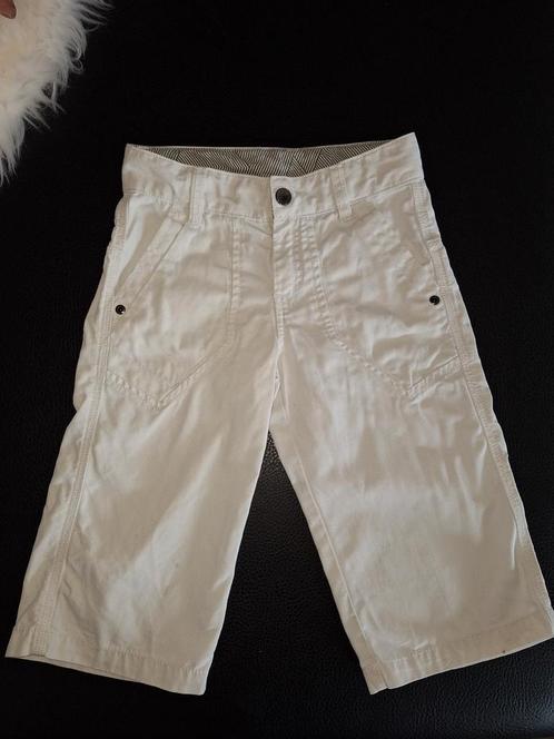Witte bermuda / lange short in maat 134 van Mexx, Kinderen en Baby's, Kinderkleding | Maat 134, Broek, Ophalen of Verzenden