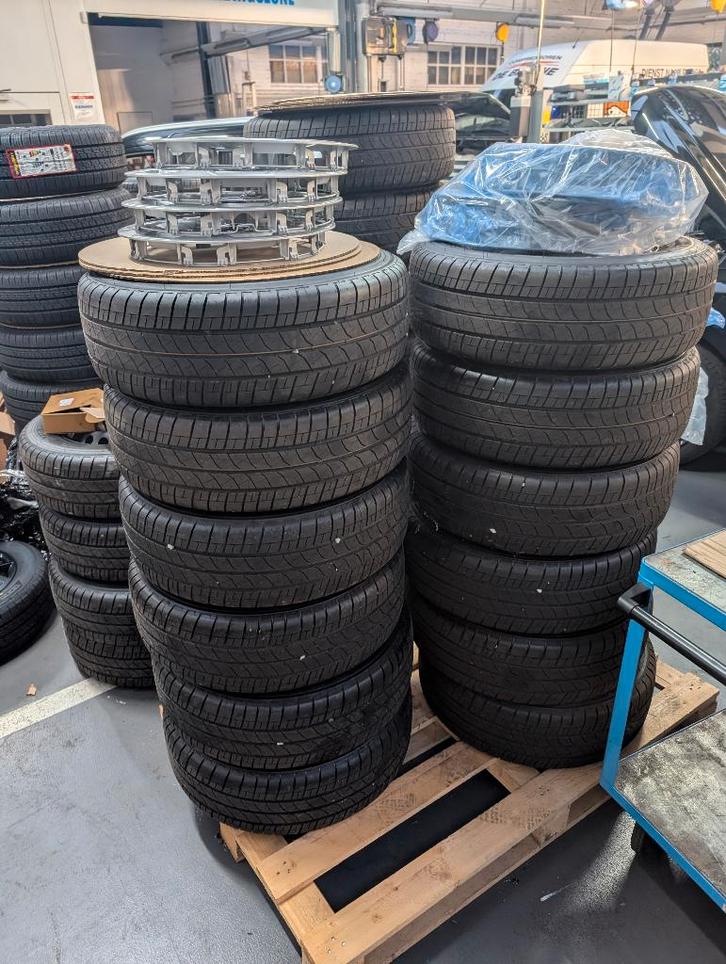 Nieuwe banden, velg, TPMS, wieldeksels. Transit Custom V710, Auto-onderdelen, Banden en Velgen, Banden en Velgen, Zomerbanden