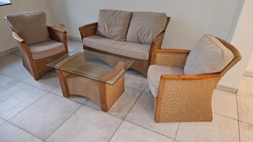 Veranda meubels beschikbaar voor biedingen