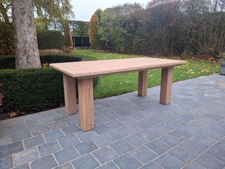 Eettafel uit massief kerselaarhout. Geluchtgomd., Huis en Inrichting, Tafels | Eettafels, Zo goed als nieuw, Ophalen of Verzenden