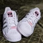 Splinternieuwe witte Adidas Superstar - Dames Sneakers, Kleding | Dames, Schoenen, Nieuw, Sneakers, Wit, Ophalen