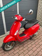 Vespa sprint 2019, Fietsen en Brommers, Scooters | Vespa, Ophalen, Gebruikt, Overige modellen, Benzine