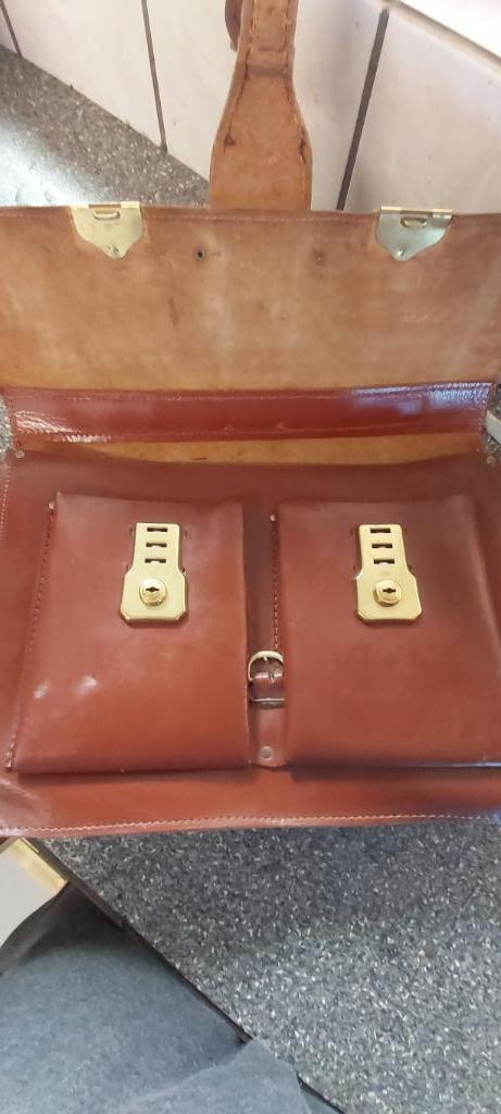 Cartables En véritable cuir, comme neuf superbe, Enlèvement ou Envoi, Comme neuf, Porte-documents ou Cartable, Cuir