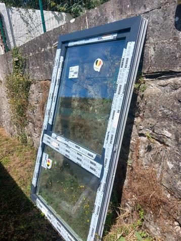 chassis rehau pvc, Neuf