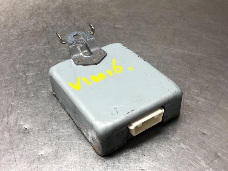 MODULE D ALARME Yaris IV (P21 / PA1 / PH1) (|86572K0010|), Autos : Pièces & Accessoires, Autres pièces automobiles, Toyota, Utilisé