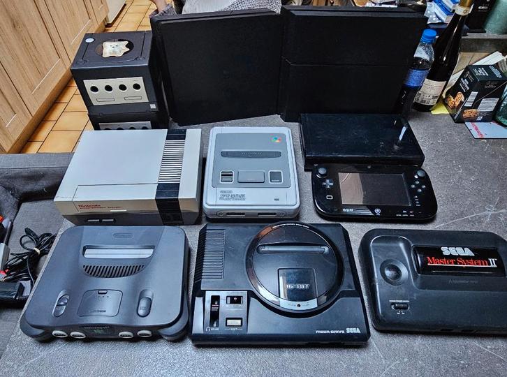 Nintendo Sega Retrogaming-consolebundel, Games en Spelcomputers, Spelcomputers | Nintendo NES, Gebruikt, Ophalen of Verzenden