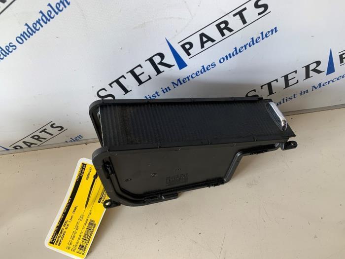 Dashboard deel van een Mercedes SLK, Auto-onderdelen, Dashboard en Schakelaars, Mercedes-Benz, Gebruikt, 3 maanden garantie, Ophalen of Verzenden