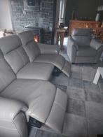 IMPECCABLE SALON CUIR TAUPE 3+1 ELECTRIQUES. VALEUR 2340€, Enlèvement, Cuir