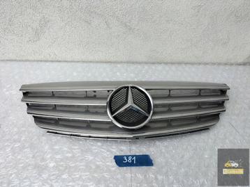 MERCEDES B-KLASSE W245 GRILLE beschikbaar voor biedingen