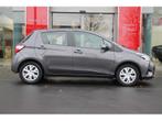 Toyota Yaris COMFORT+NAVI+DUAL A/C, Autos, Hybride Électrique/Essence, Automatique, Achat, Hatchback