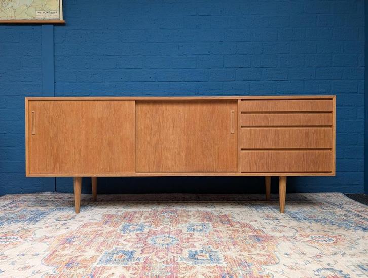 Vintage eiken lowboard, jaren 60, Verzamelen, Retro, Huis en Inrichting, Ophalen