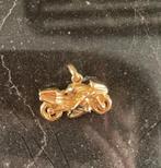 Pendentif moto plaqué or magnifique, Handtassen en Accessoires, Bedels, Ophalen of Verzenden, Zo goed als nieuw, Goud