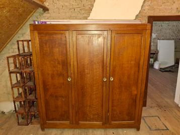 Vintage kast beschikbaar voor biedingen