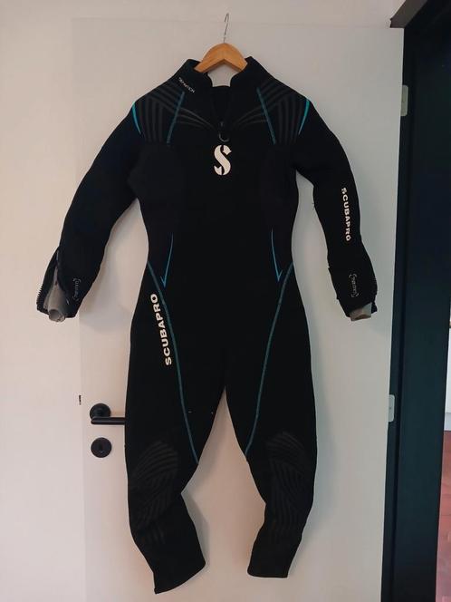 Duikpak dames Scubapro maat M-40 - passen mogelijk!!, Watersport en Boten, Duiken, Gebruikt, Duikpak, Ophalen