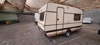 Eriba Nova 390-1, Caravanes & Camping, Caravanes, 750 - 1000 kg, Particulier, Eriba, Lit fixe