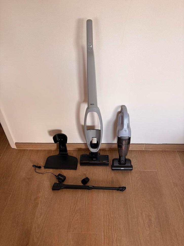 Aspirateur AEG Animal 5000, Electroménager, Aspirateurs, Comme neuf, Aspirateur, Enlèvement