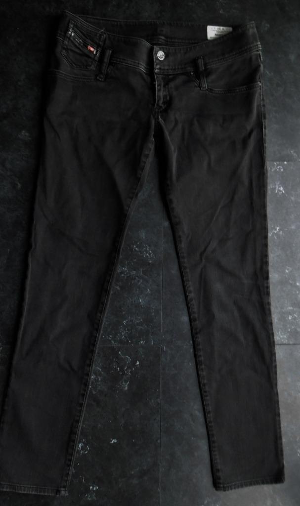 DIESEL DARK jeans maat W32/L32(nieuwprijs 249€), Kleding | Dames, Spijkerbroeken en Jeans, Zo goed als nieuw, Ophalen of Verzenden