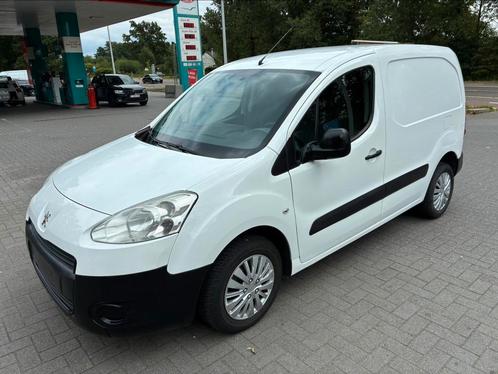Peugeot partner 1.6hdi lichte vracht, Auto's, Bestelwagens en Lichte vracht, Bedrijf, Te koop, Used 1. Bestelwagens met ervaring.