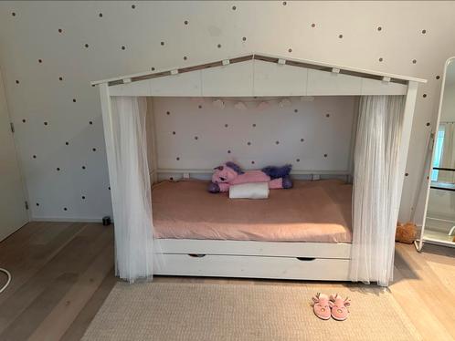 Lit cabane évolutif marque AM.PM, Enfants & Bébés, Chambre d'enfant | Lits, Utilisé, 180 cm ou plus, 85 à 100 cm, Sommier à lattes