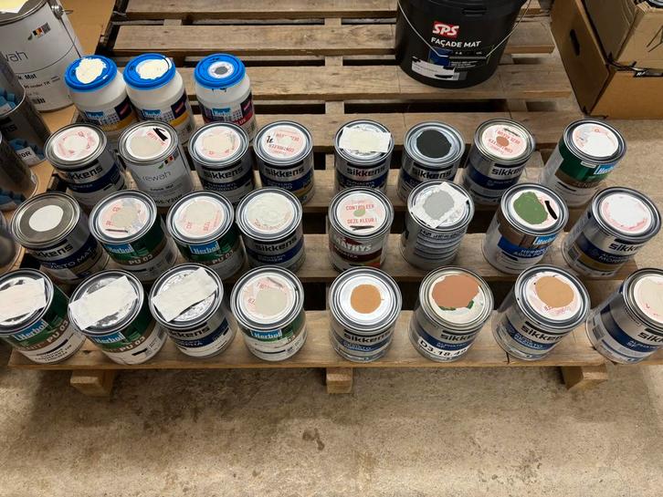 Pakket van 27 potten muurverf van 1liter allerlei kleuren, Hobby en Vrije tijd, Knutselen, Nieuw, Materiaal, Ophalen