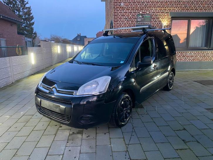 Citroen Berlingo 1.6 HDİ Airco!!!, Autos, Citroën, Particulier, Berlingo, ABS, Diesel, Euro 5, Boîte manuelle, Noir, Tissu, Enlèvement